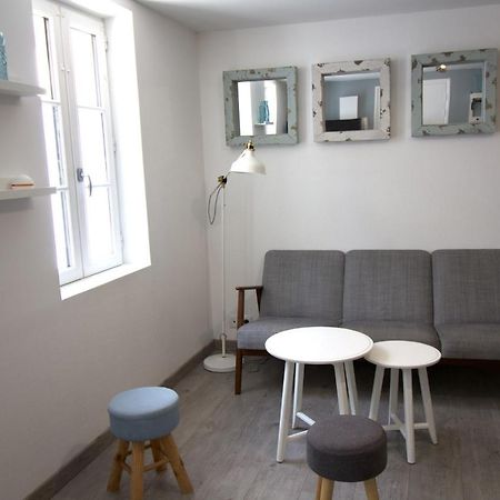 Cosy Apartment In The Center Of La Flotte Bagian luar foto