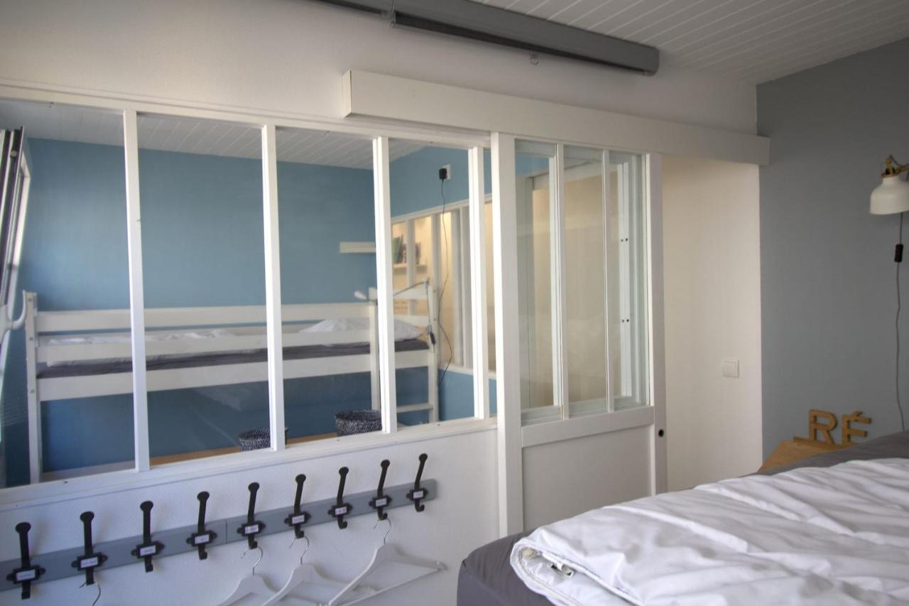Cosy Apartment In The Center Of La Flotte Bagian luar foto