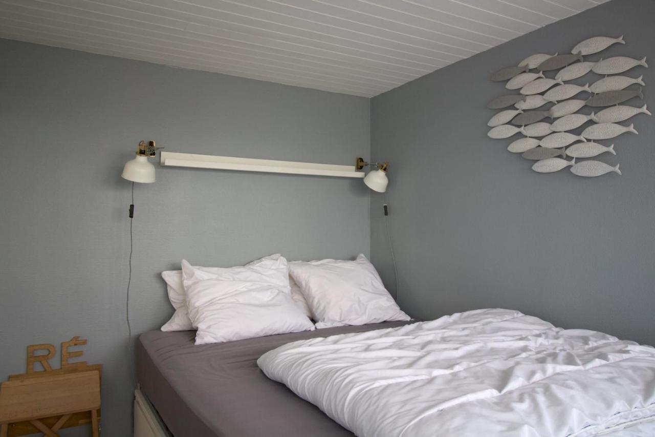 Cosy Apartment In The Center Of La Flotte Bagian luar foto